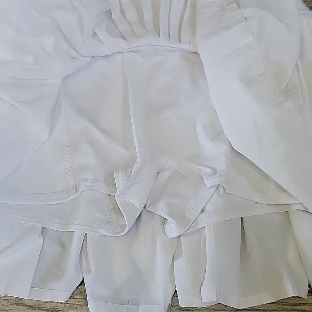 ALO Yoga White Skater Skirt Size Medium